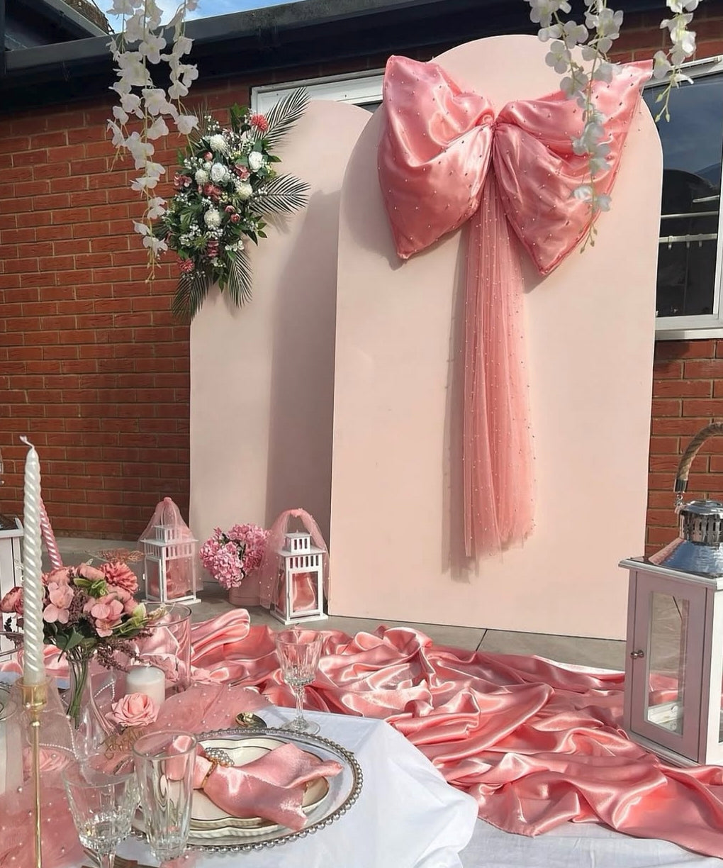 The happy Arch & Backdrop 1.5M / 1.8M / 2.2M – Full Set Rental