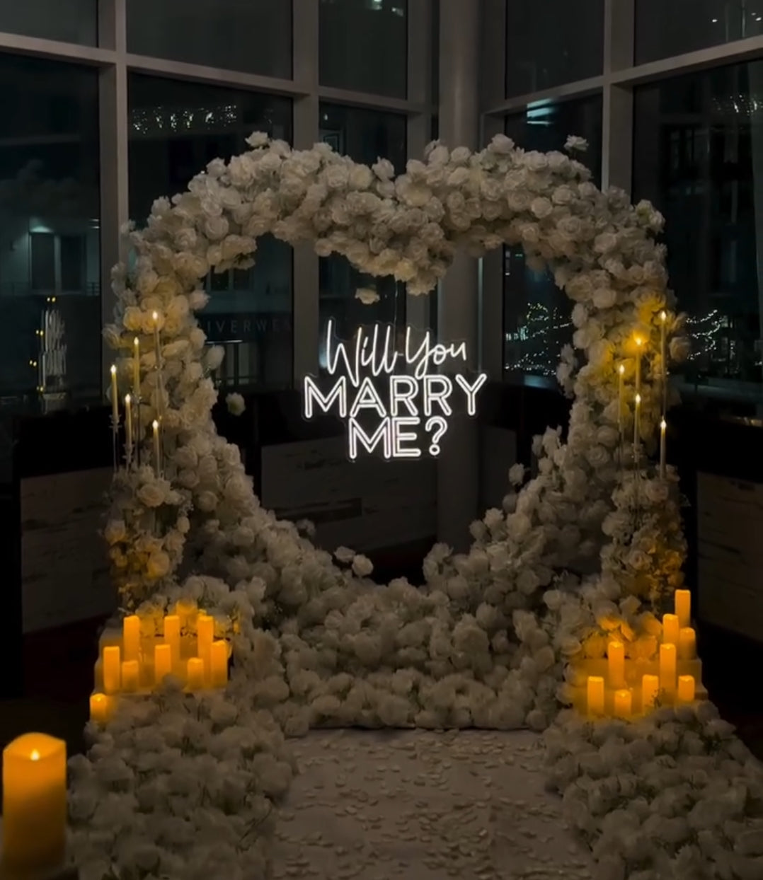 Heart of Flowers 2.2m – Rental & Setup